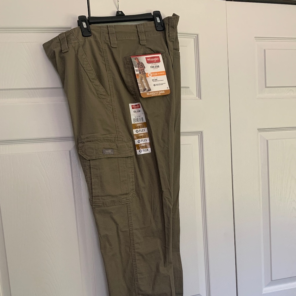 Wrangler cargo pants